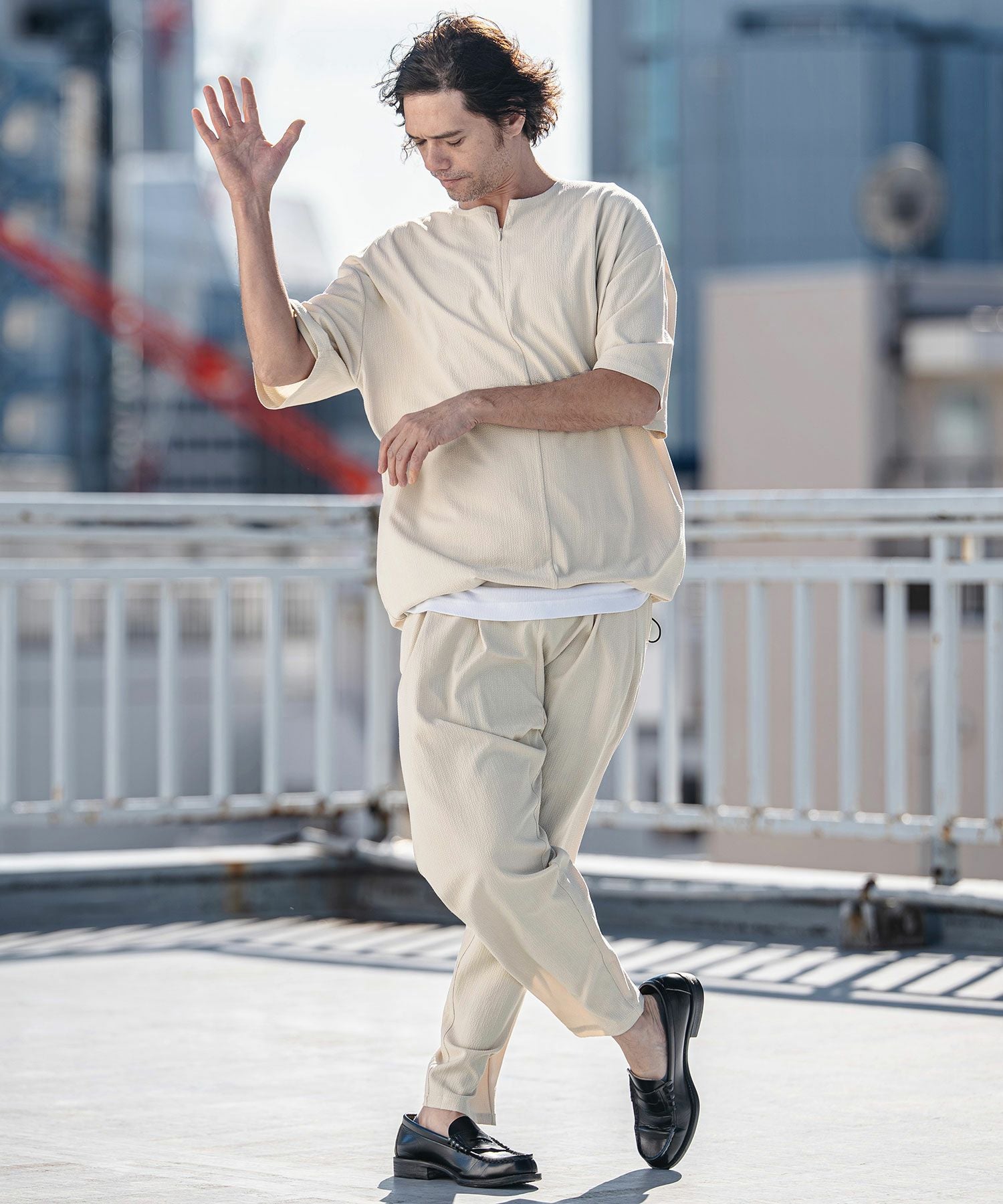 CAMBIO(カンビオ)】Stretch Seersucker Zip Henley Neck Short Sleeve