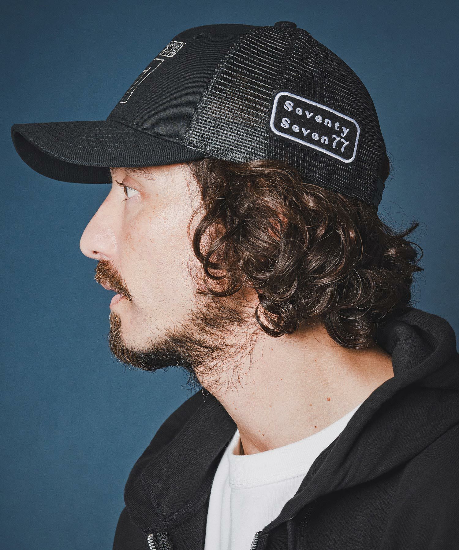 seventy seven(セブンティセブン)】embroidery mesh cap (77number