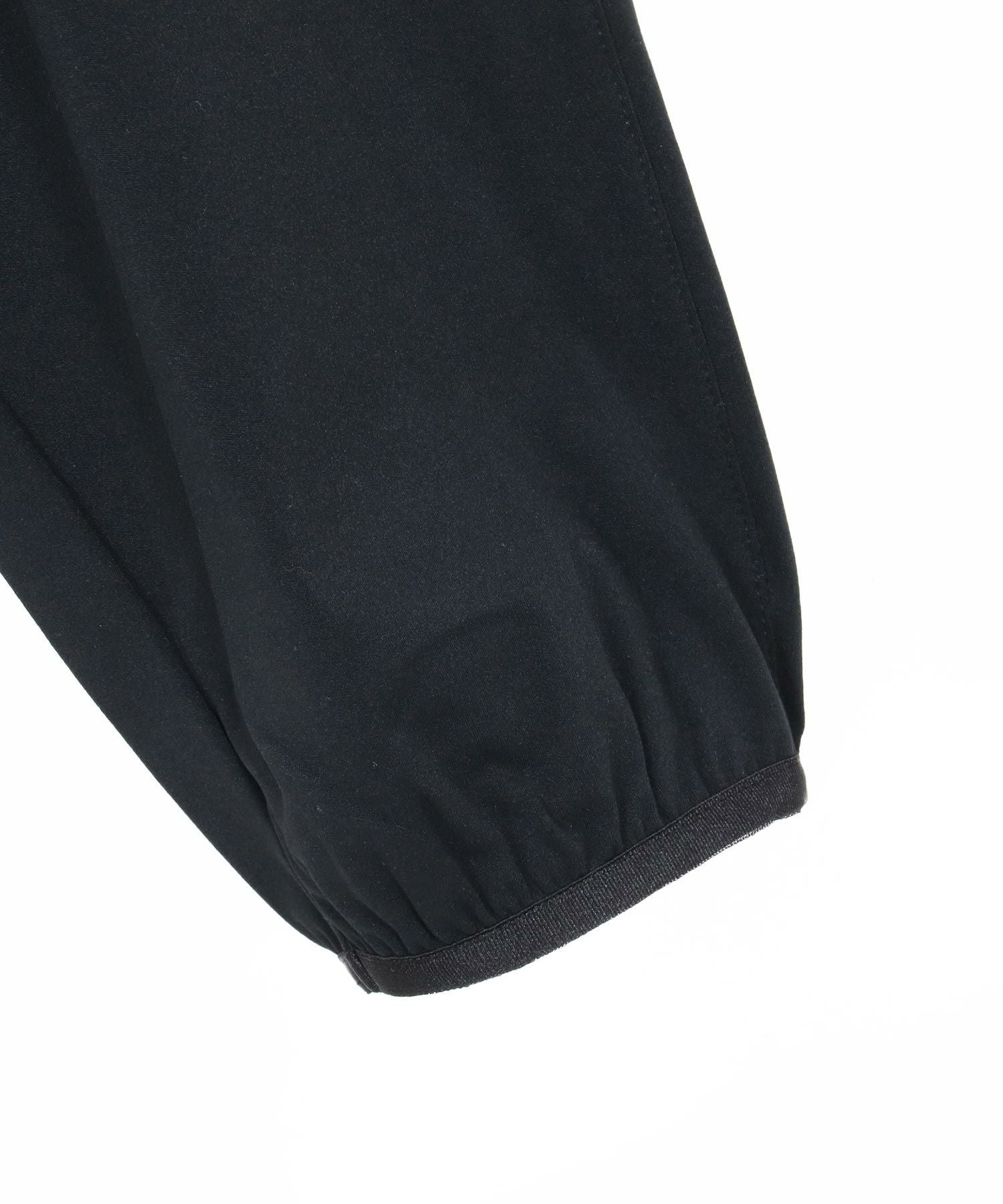 GLIMCLAP(グリムクラップ)】Airy Smooth Fabric Relaxed Fit Joggers