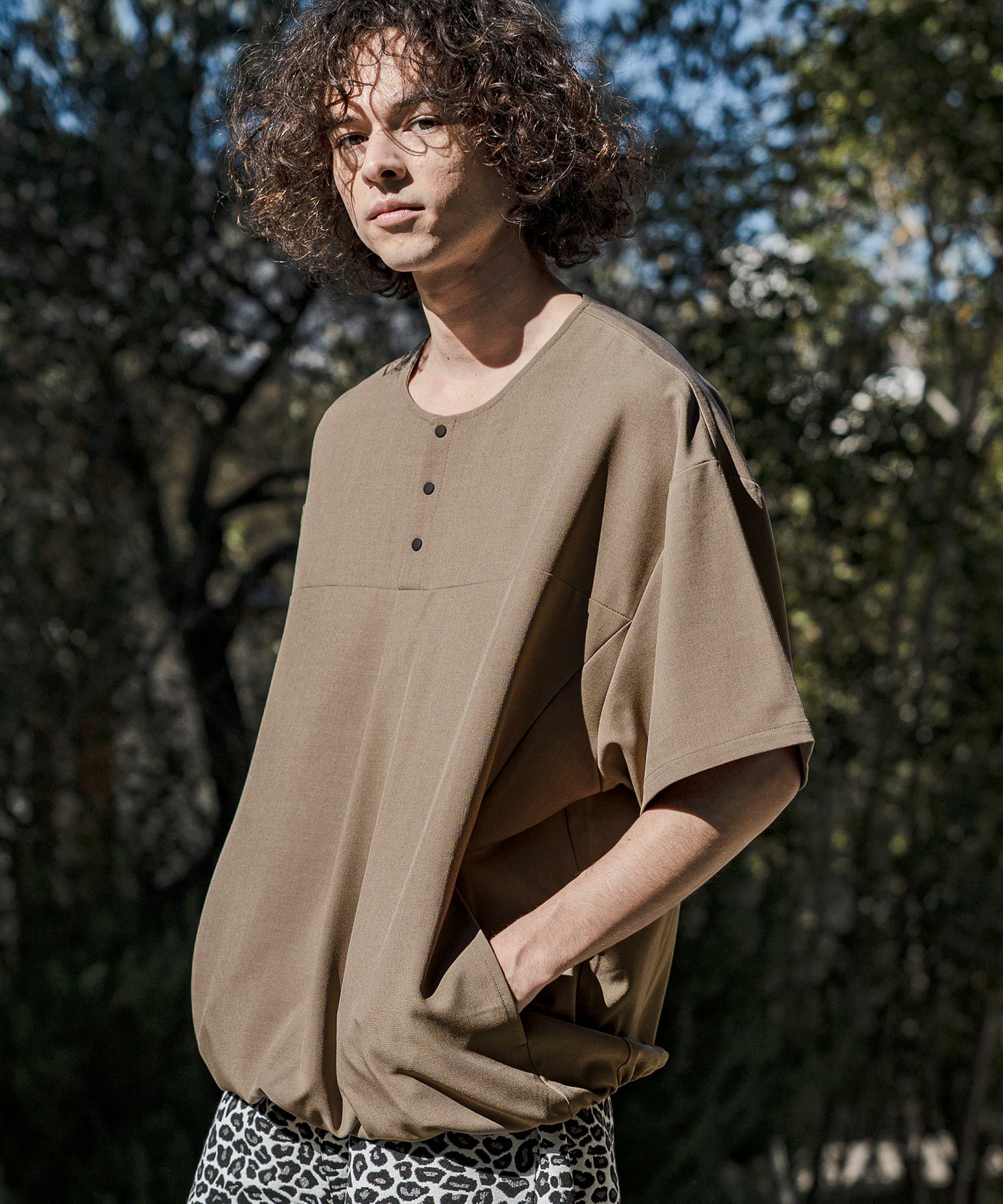 CAMBIO(カンビオ)】Stretch Tropical Hem Shirring Short Sleeve