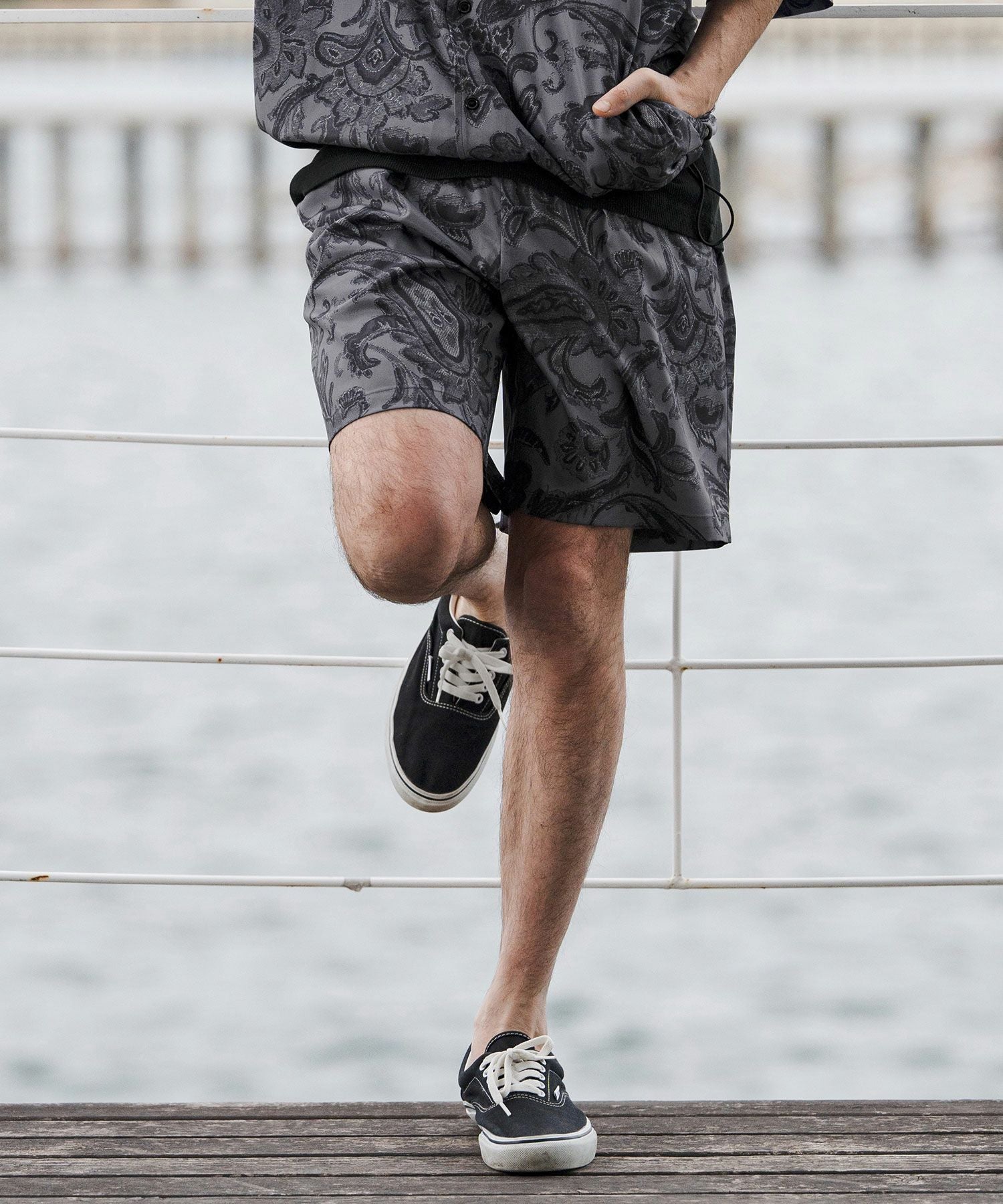 【美品】 CAMBIO カンビオ ゴブラン織 ペイズリー柄 ショートパンツ CAMBIO(カンビオ)】Lightweight Fabric Classic Paisley Short Pants