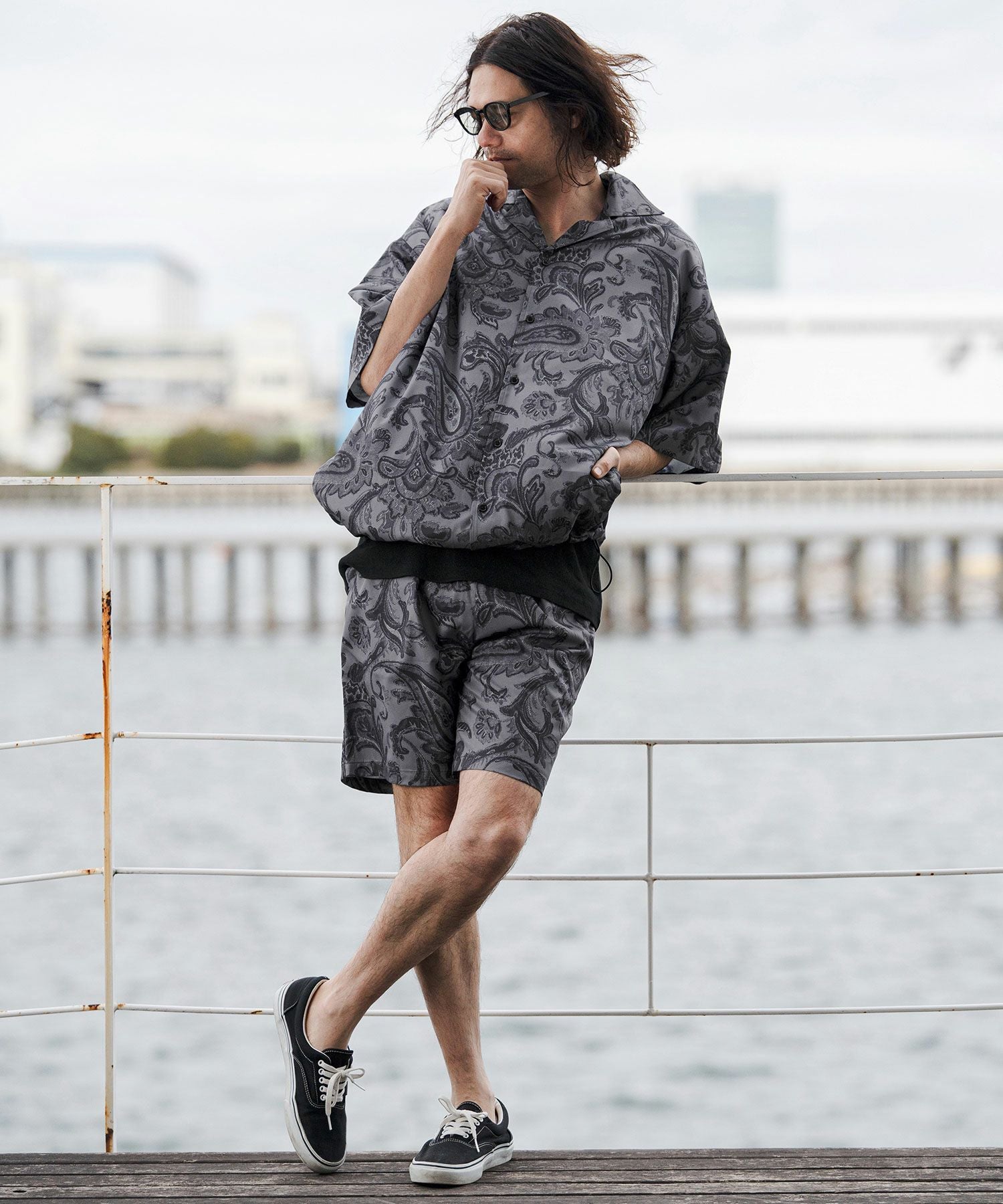 CAMBIO(カンビオ)】Lightweight Fabric Classic Paisley Short Pants