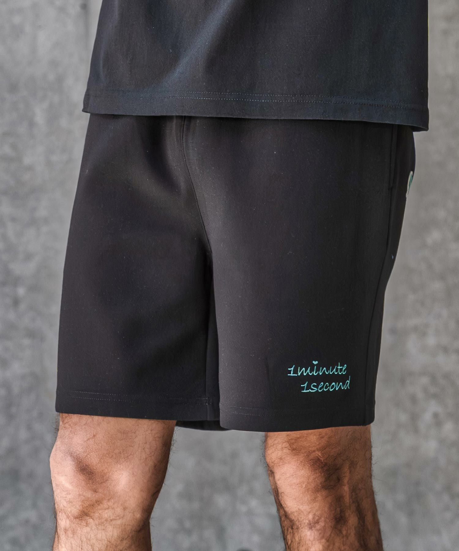 1minute 1second(ワンミニットワンセカンド)】cursive embroidery