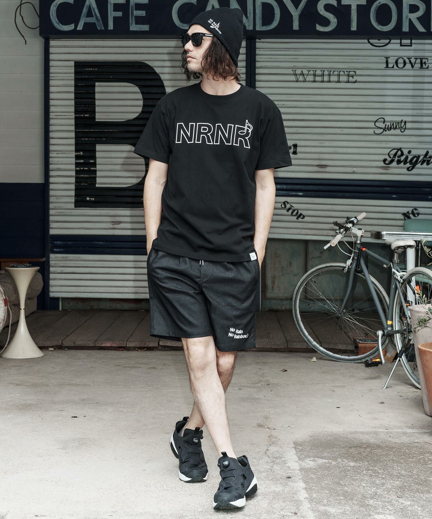 No Rain No Rainbow(ノーレインノーレインボー)】NRNR printed T-shirt