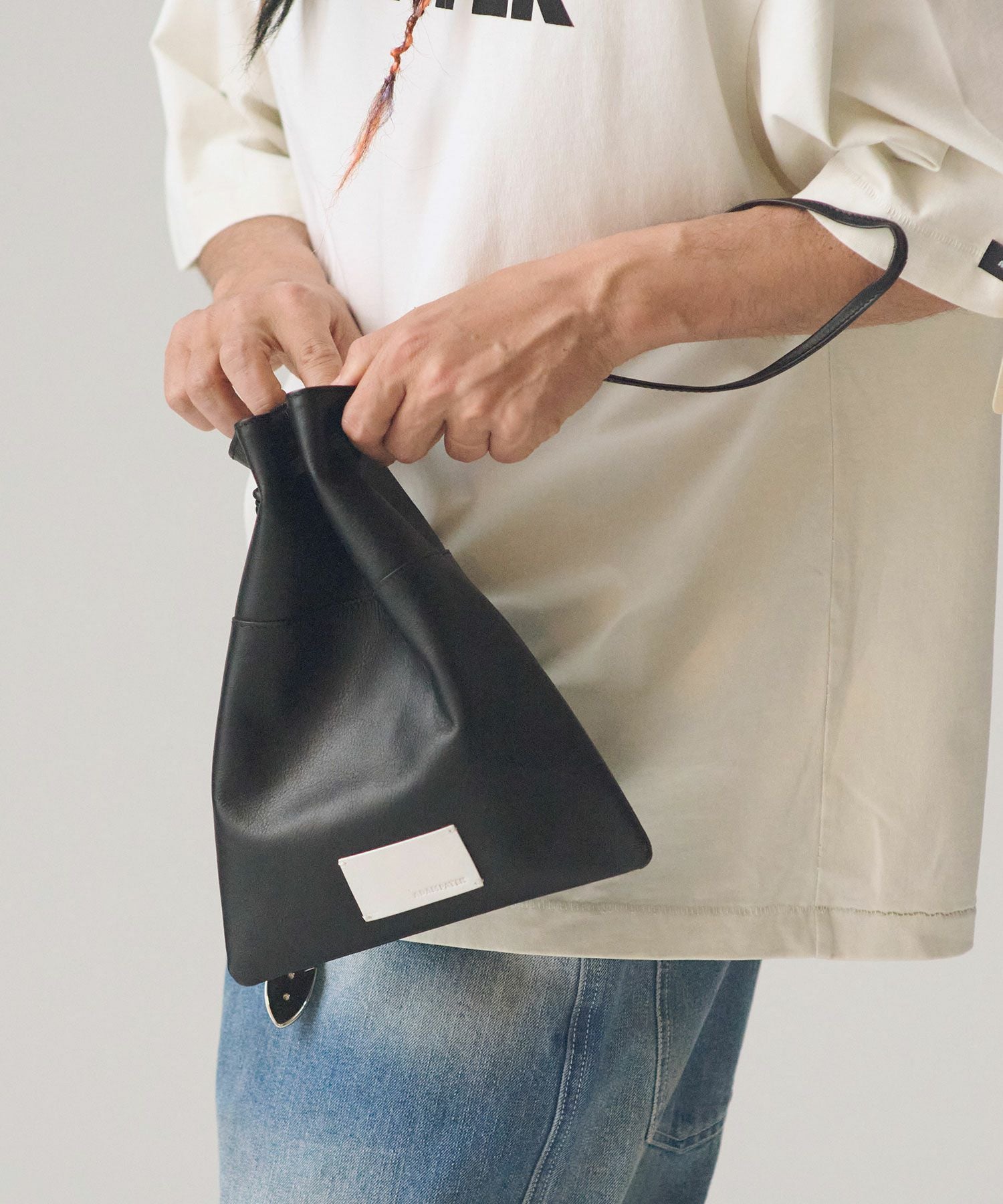 CULLNI(クルニ)】Square leather shoulder bag レザーショルダーバッグ
