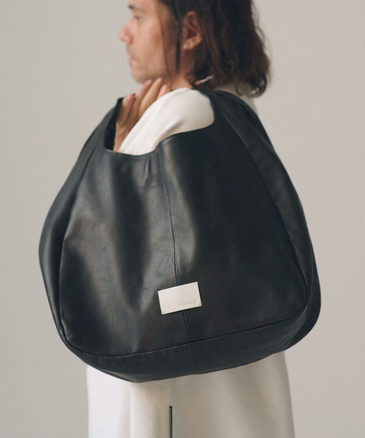 ADAM PATEK(アダムパテック)】water repellent leather oneshoulder