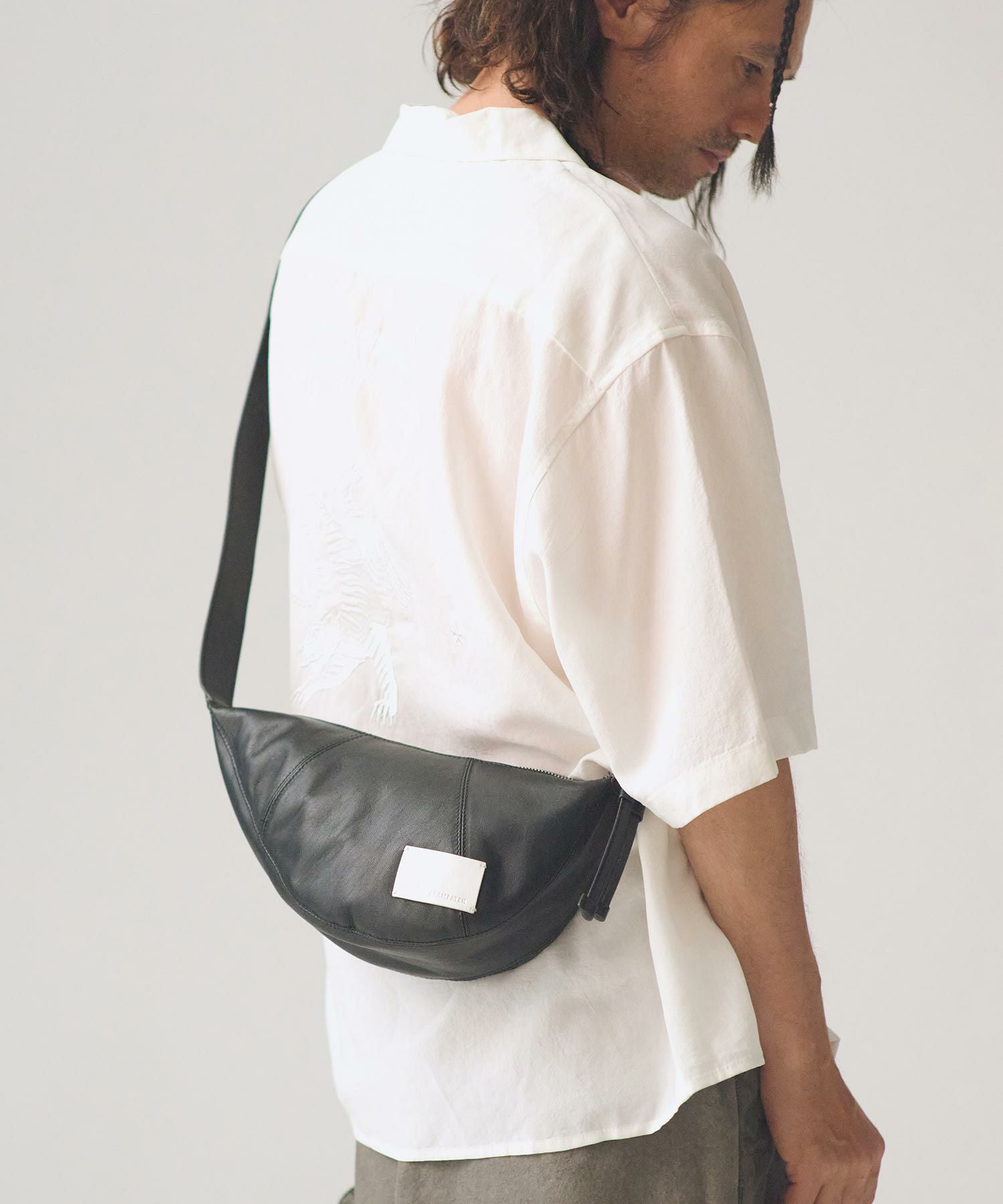 CULLNI(クルニ)】Square leather shoulder bag レザーショルダーバッグ