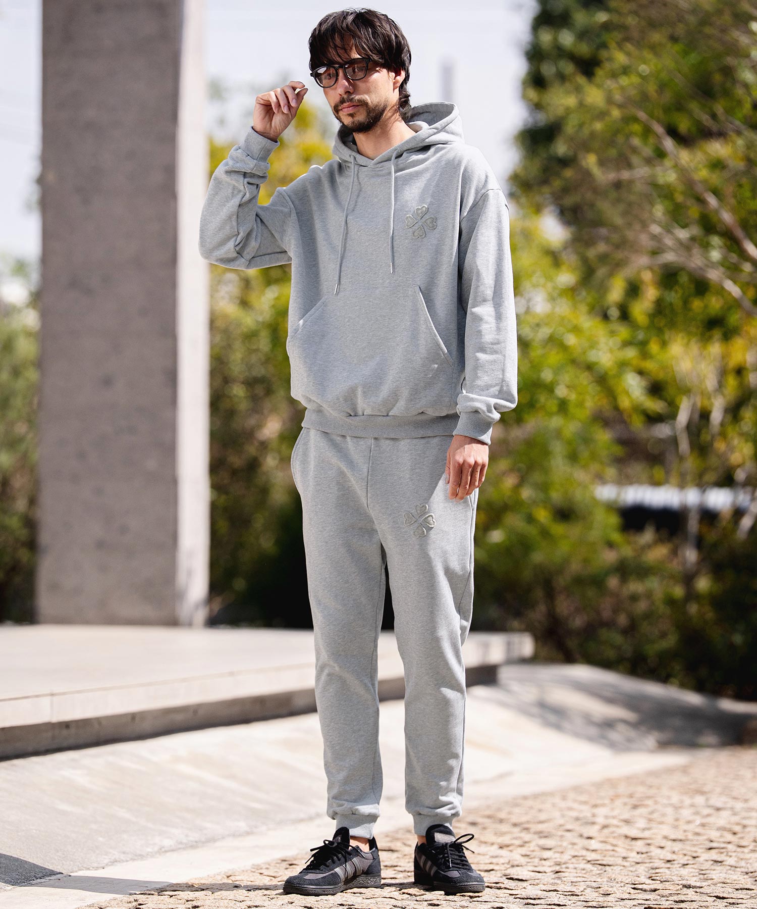 30%OFF【CAMBIO(カンビオ)】クローバー×ハートベロアパッチ裏毛