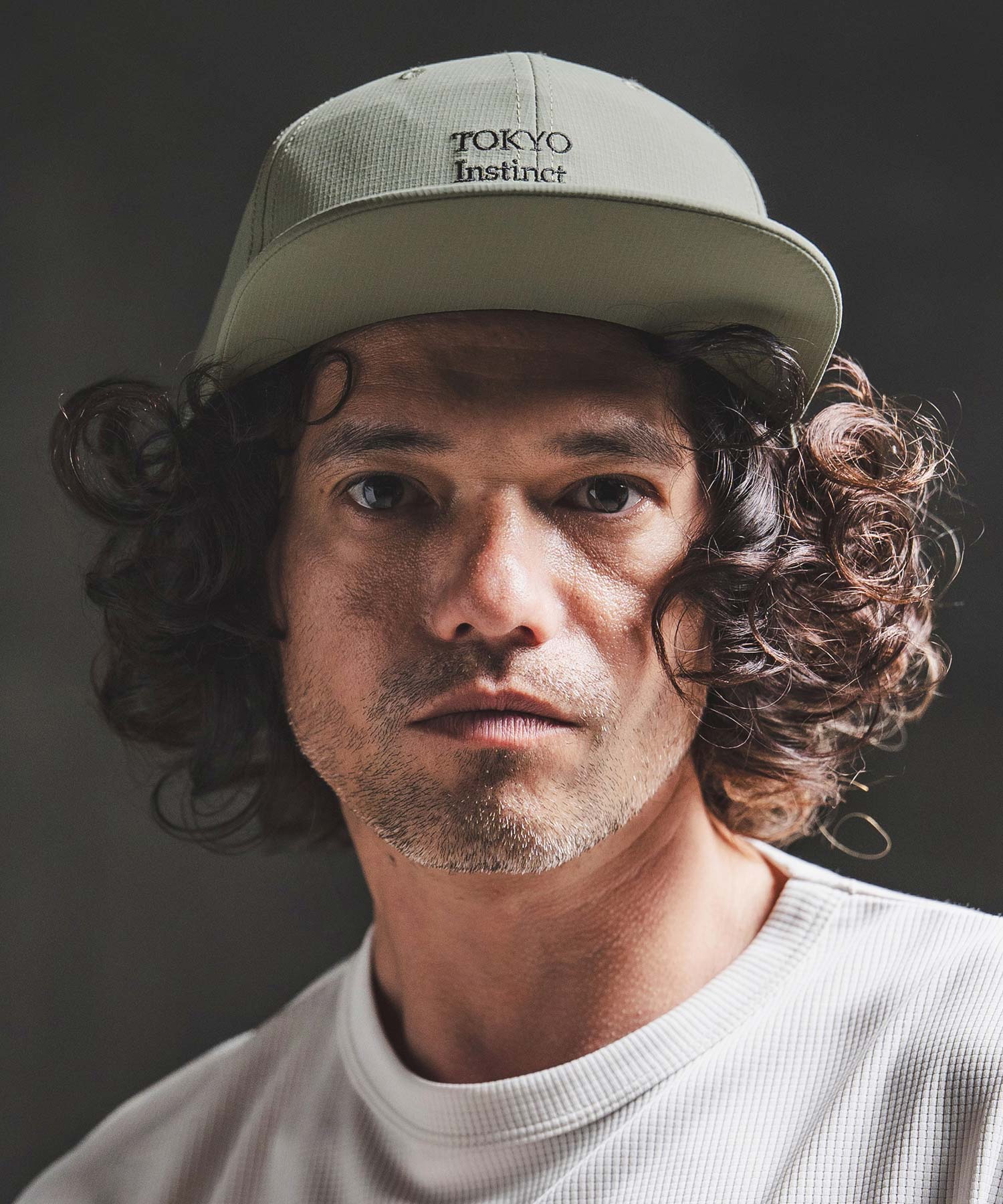 GLIMCLAP（ベースボールキャップ）　フリーサイズ GLIMCLAP(グリムクラップ)】Embroidered Design Flat Cap ベースボール