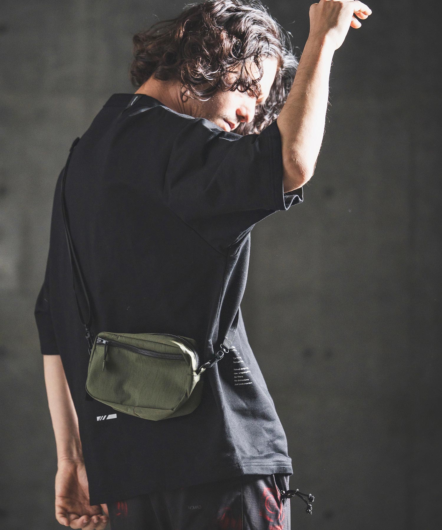 GLIMCLAP(グリムクラップ)】Nylon Fabric Compact Body Pack ボディ