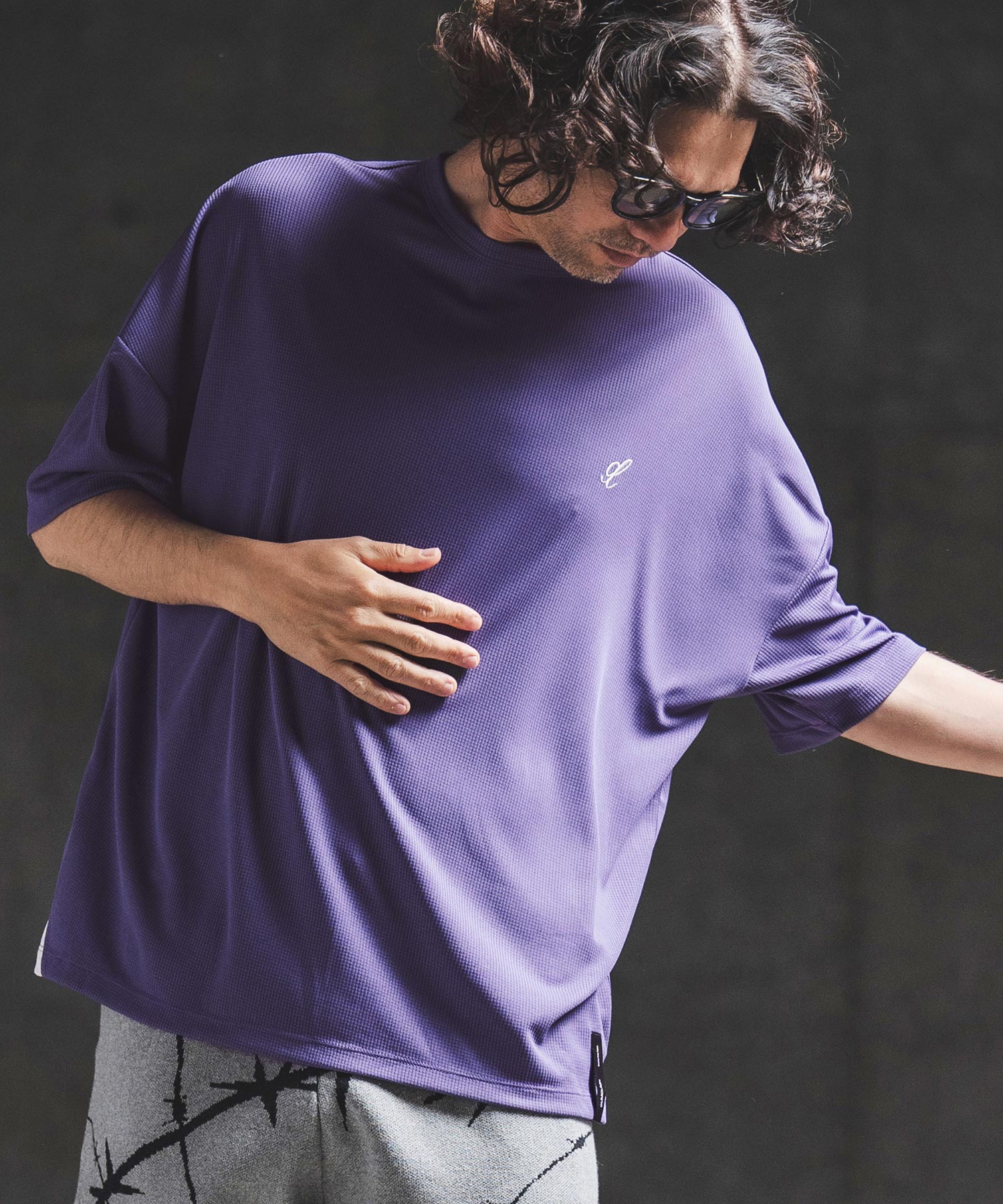 GLIMCLAP(グリムクラップ)】Sheer Waffle Fabric T-shirt トラックT