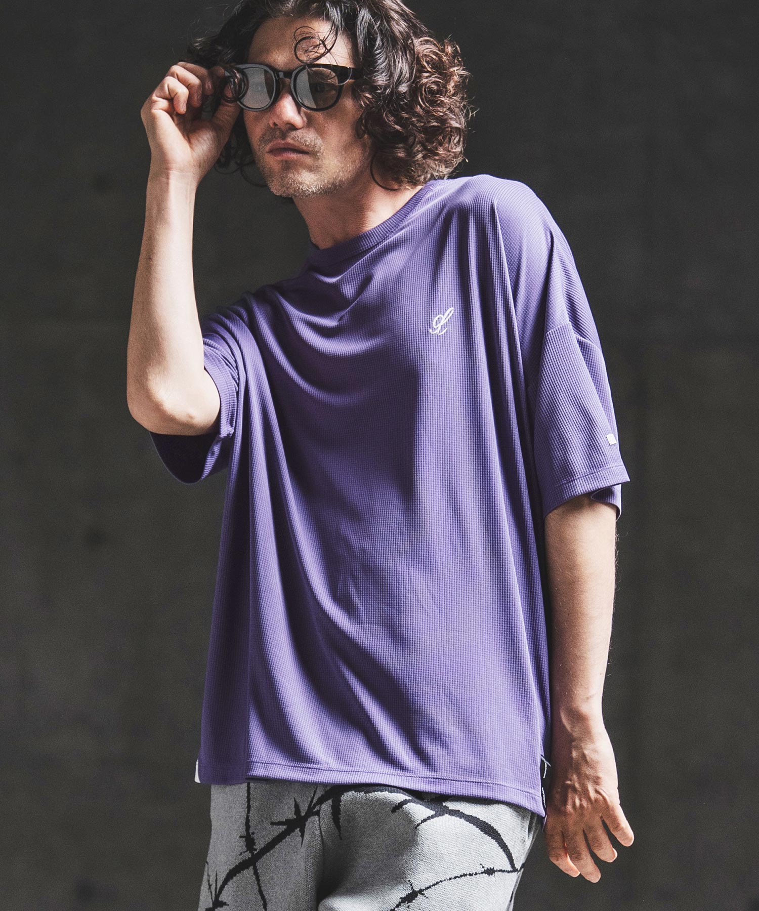 GLIMCLAP(グリムクラップ)】Sheer Waffle Fabric T-shirt トラックT