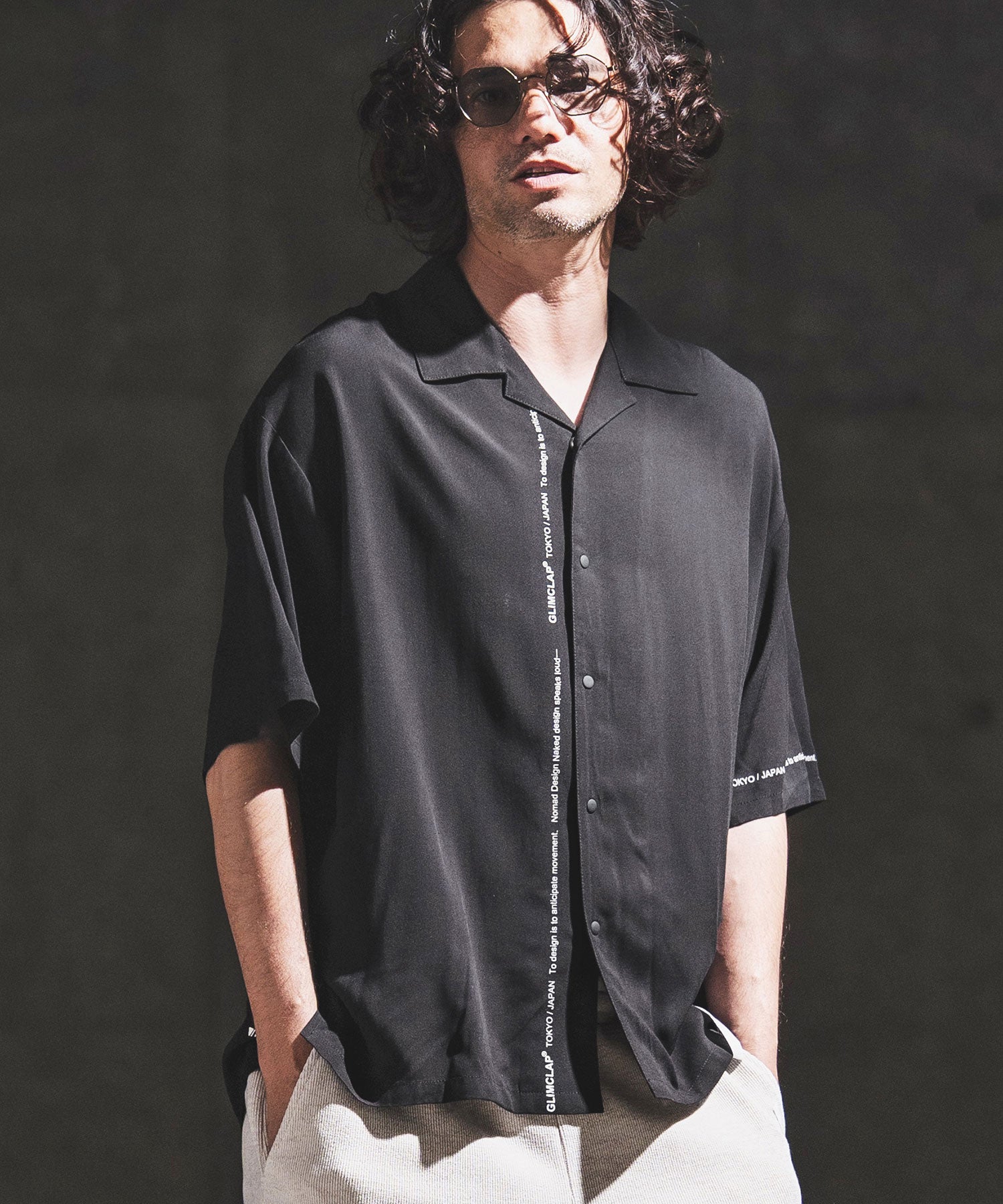 GLIMCLAP(グリムクラップ)】Graphic Print Open Collar Shirt オープン