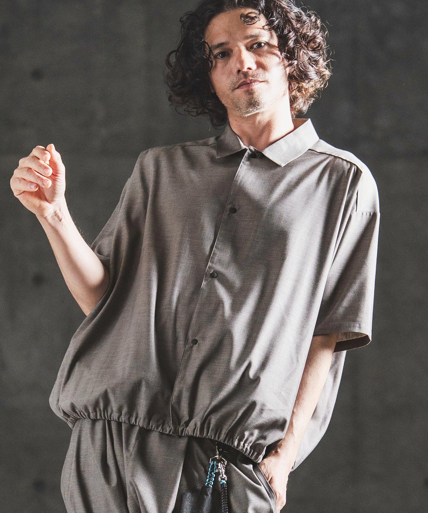 GLIMCLAP(グリムクラップ)】Bamboo Blend Chambray Gathered Hem Short GLIMCLAP(グリムクラップ)】Bamboo Blend Chambray Gathered Hem Short