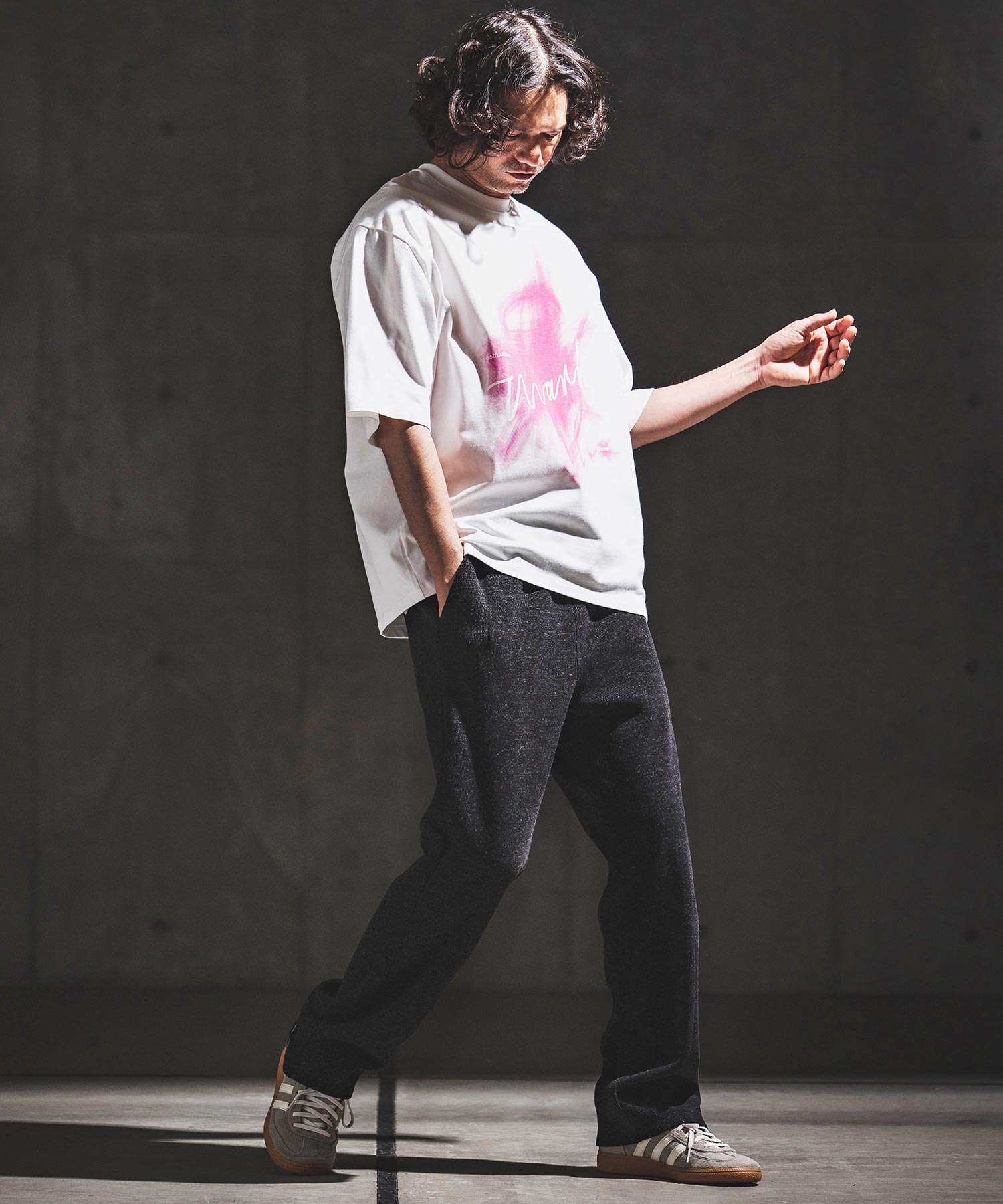 GLIMCLAP(グリムクラップ)】Graphic Art Print T-shirt プリントT