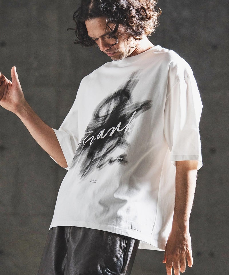 GLIMCLAP(グリムクラップ)】Graphic Art Print T-shirt プリントT 