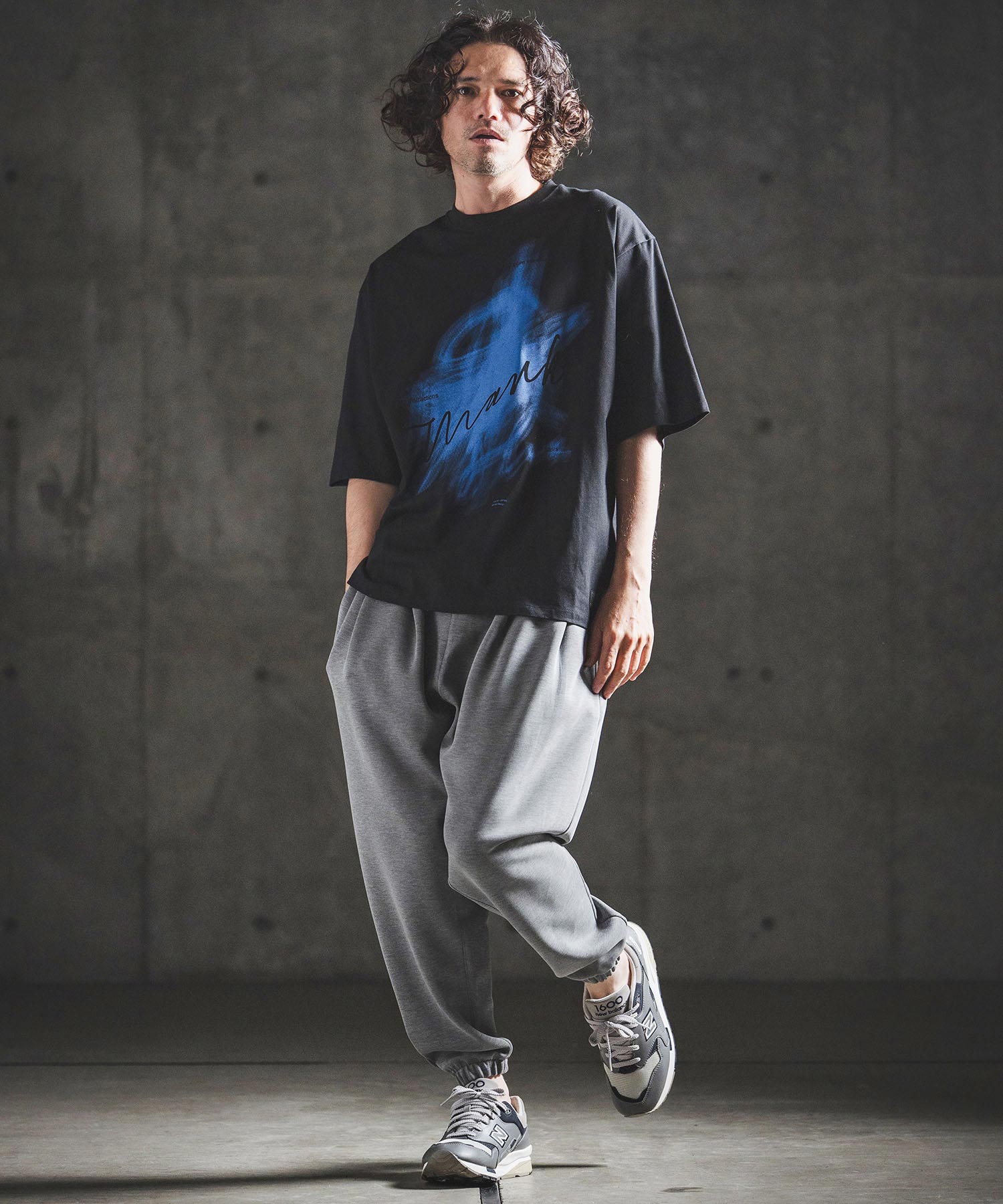 GLIMCLAP(グリムクラップ)】Graphic Art Print T-shirt プリントT