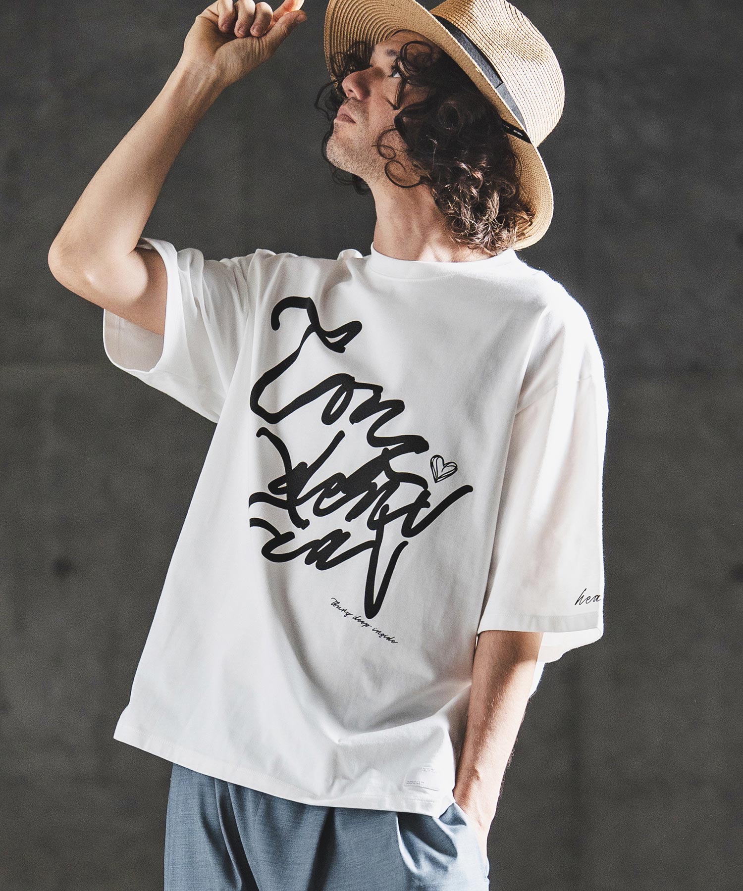 GLIMCLAP(グリムクラップ)】 Abstract Art Print T-shirt プリントT