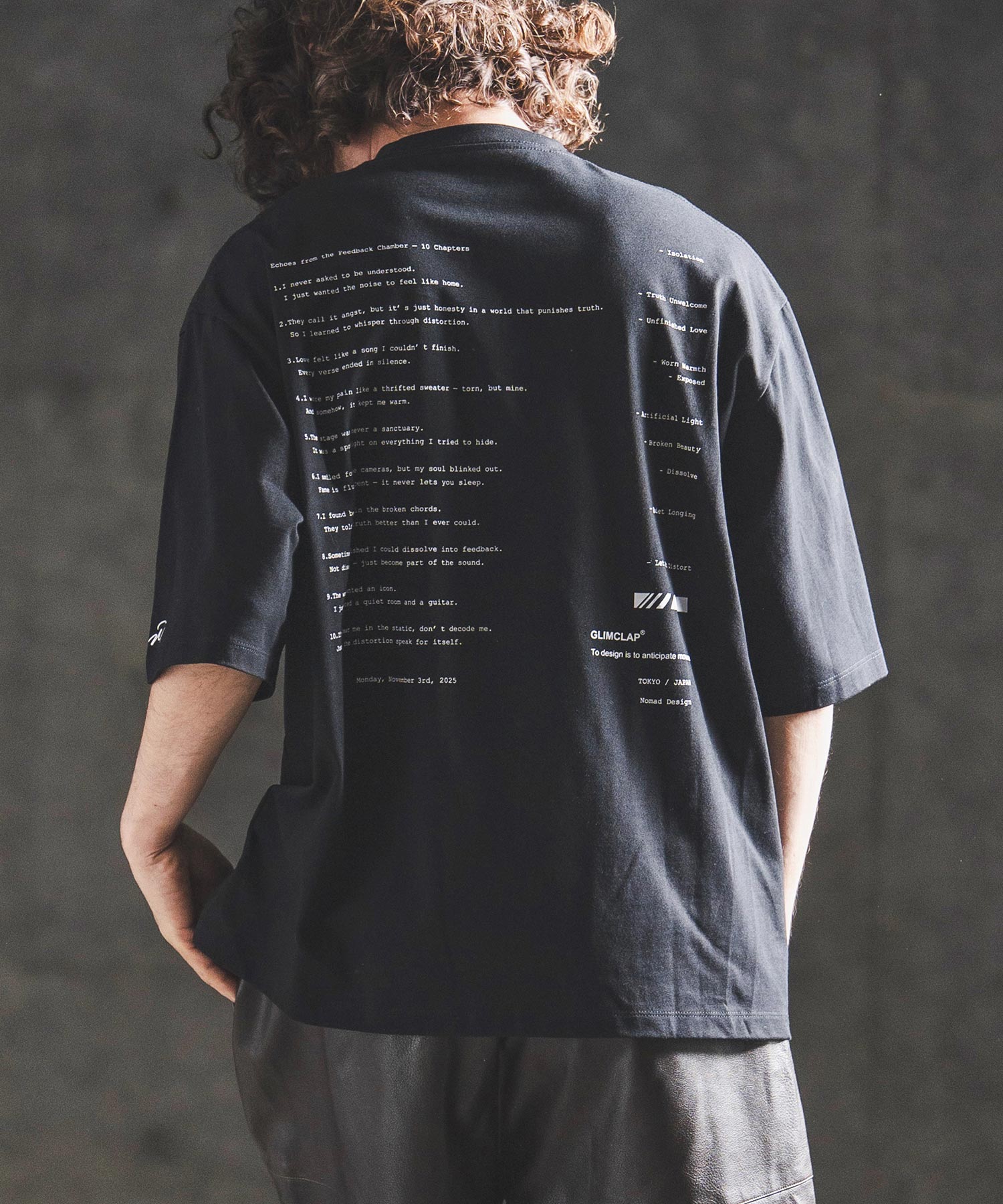GLIMCLAP(グリムクラップ)】 Abstract Art Print T-shirt プリントT
