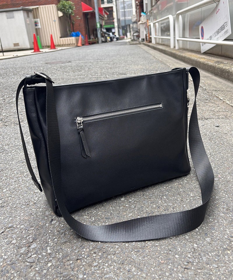 waku(ワク)】3連ホックショルダー Lサイズ(WK-0116) | CAMBIO カンビオ