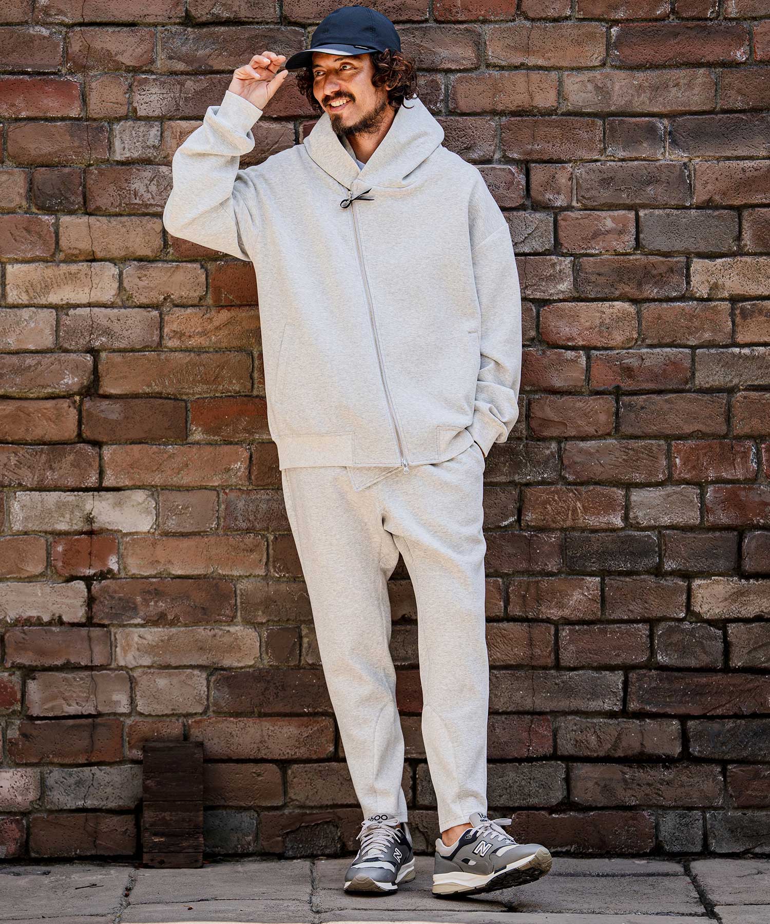 CAMBIO(カンビオ)】Diagonal Zip Scuba Knit Hoodie ダンボールニット