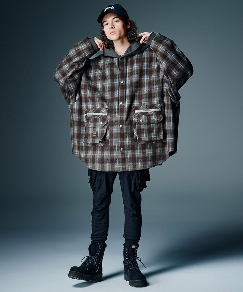 glamb(グラム)】【予約販売8月下旬～9月上旬入荷】4XL Hoodie Shirt