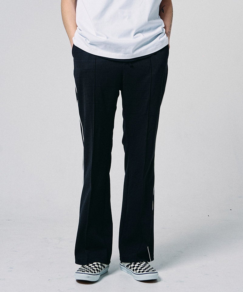 Black houndstooth