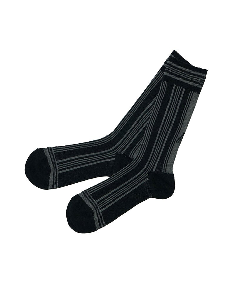 05: BLACK