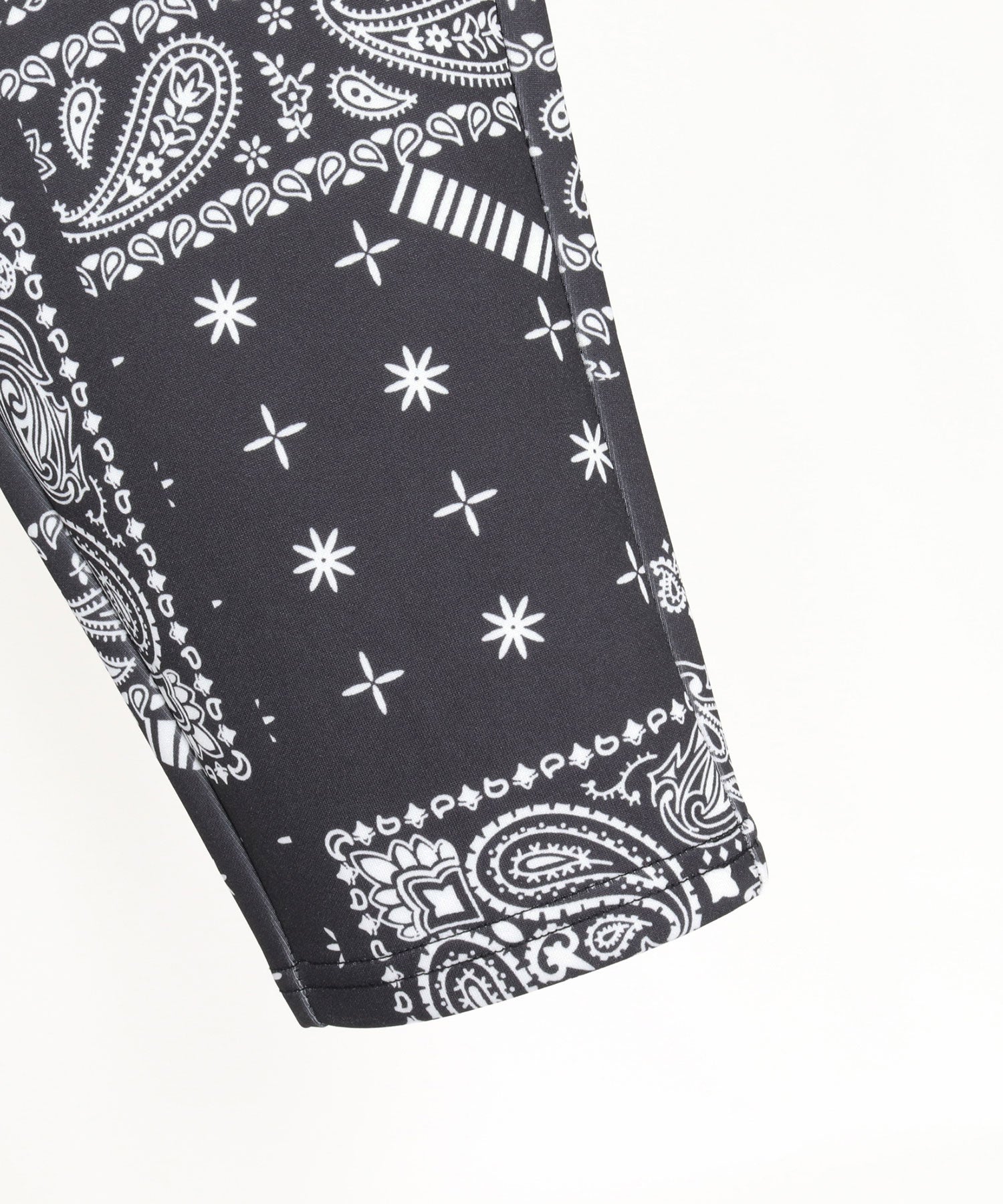 felkod(フィルコッド)】【予約販売10月中旬～下旬入荷】 Bandana Print