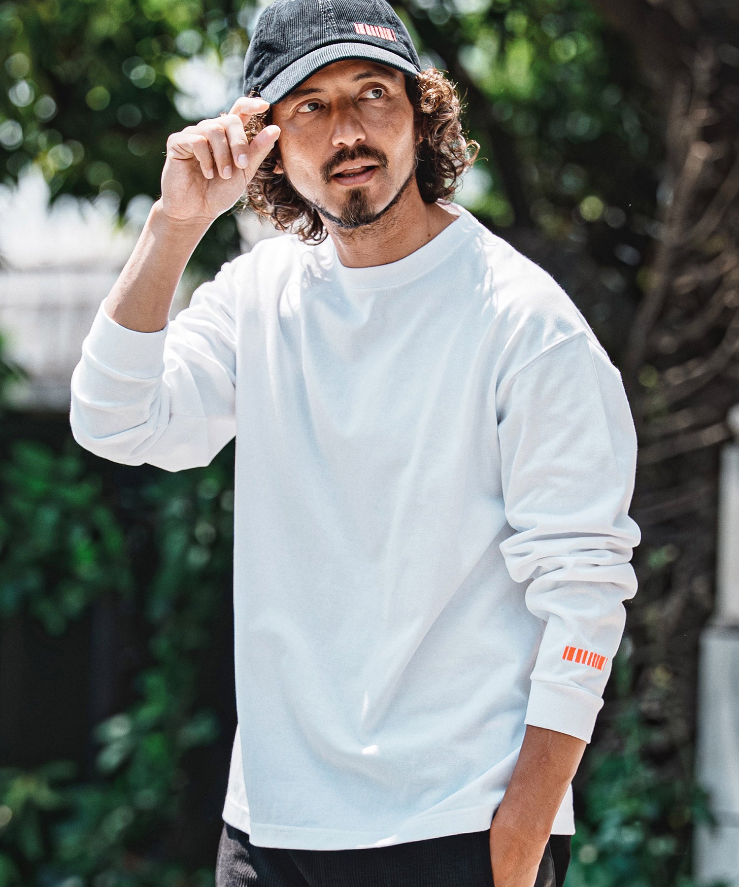 white x PNK