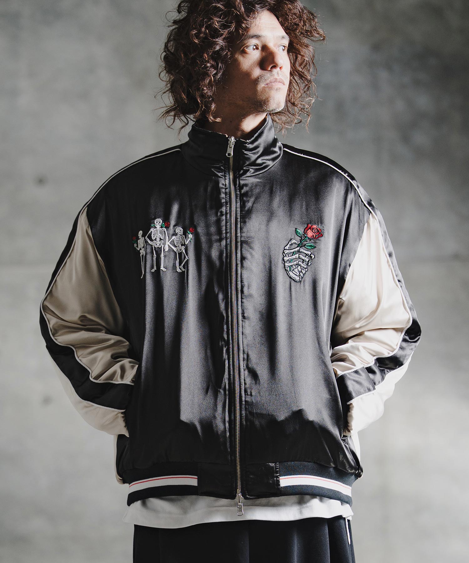 GLIMCLAP(グリムクラップ)】Reversible Souvenir Bomber Jacket