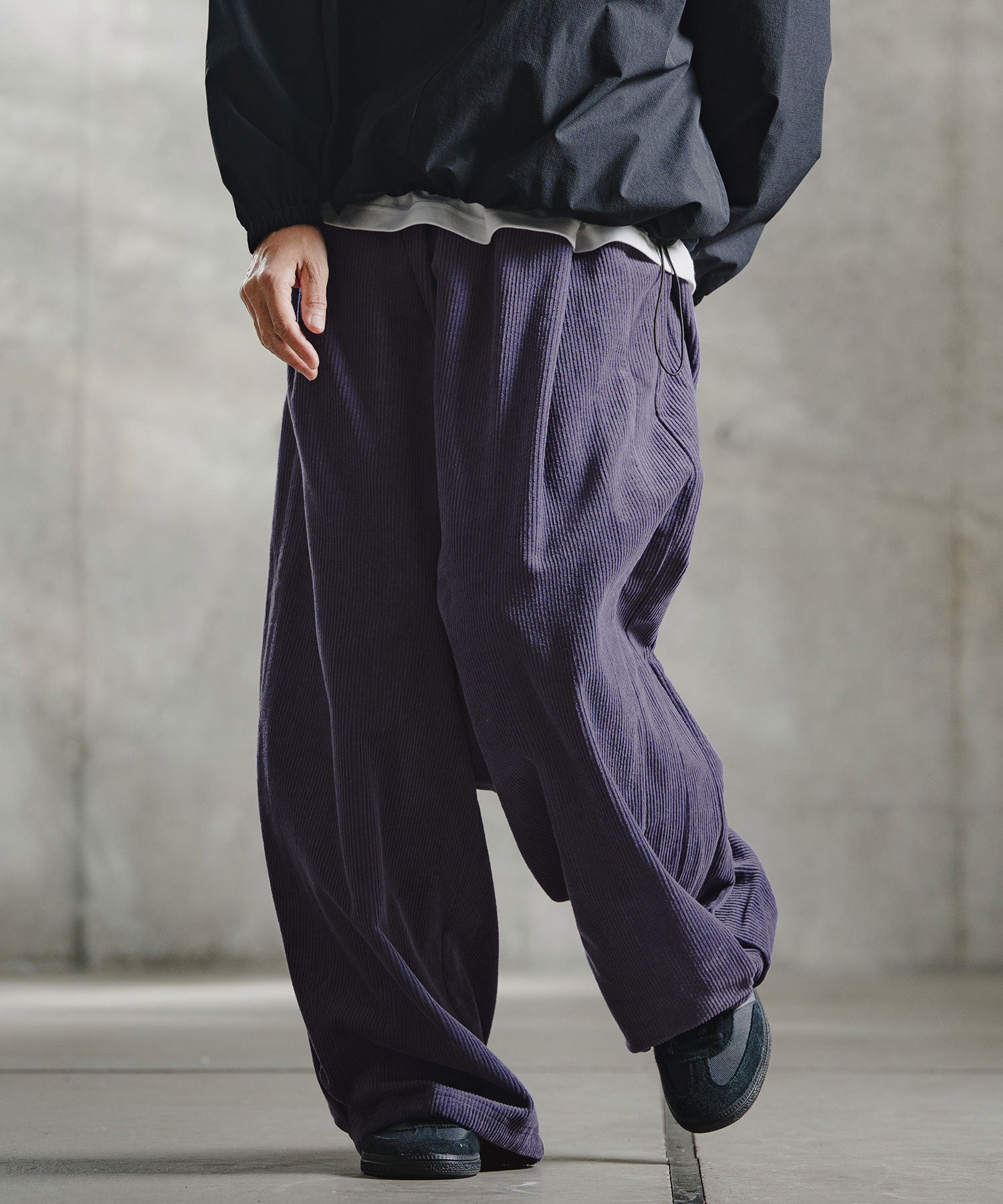 GLIMCLAP(グリムクラップ)】4-Wale Cotton Corduroy Cocoon Wide-Leg