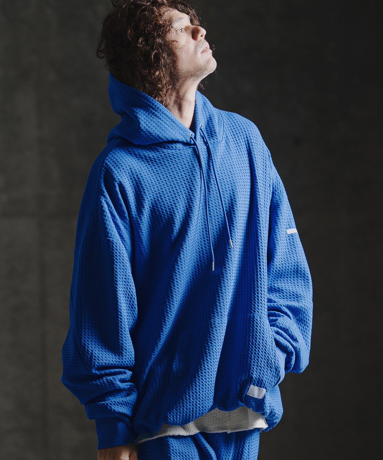 ROYAL.BLUE