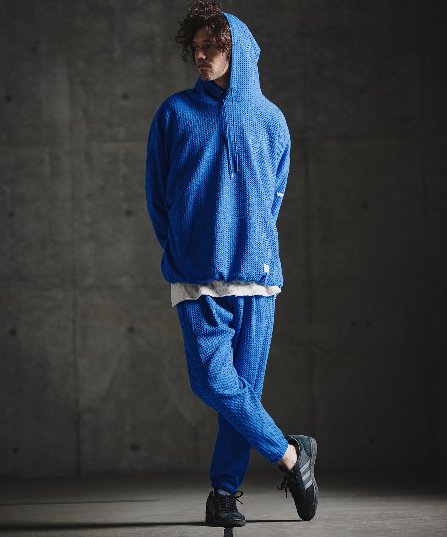 美品 GLIMCLAP グリムクラップ セットアップ パーカー パンツ L 総柄 GLIMCLAP(グリムクラップ)】Geometric Jacquard Jersey Shirred-Hem