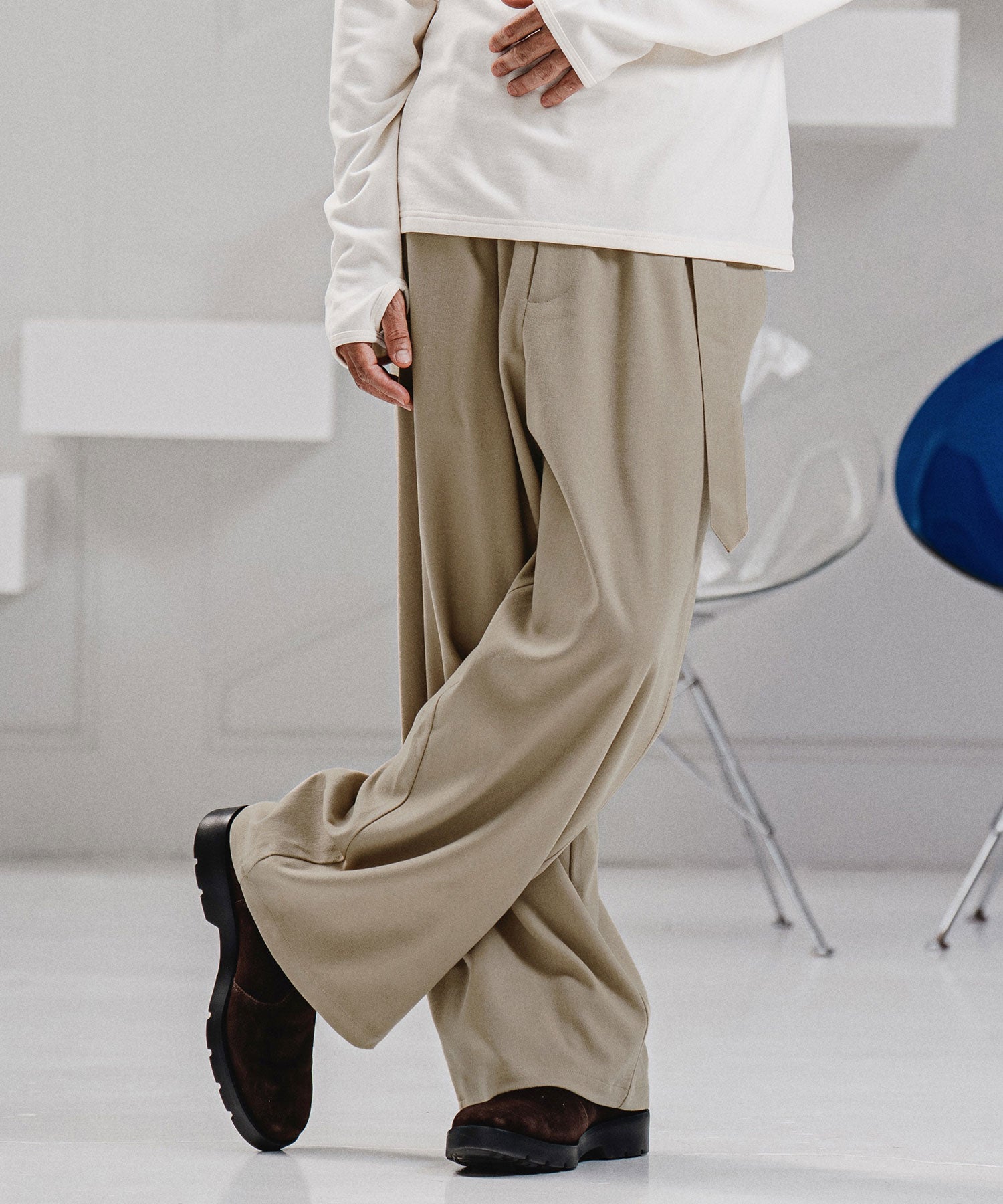 CAMBIO(カンビオ)】【予約販売8月中旬～下旬入荷】Brushed Slacks