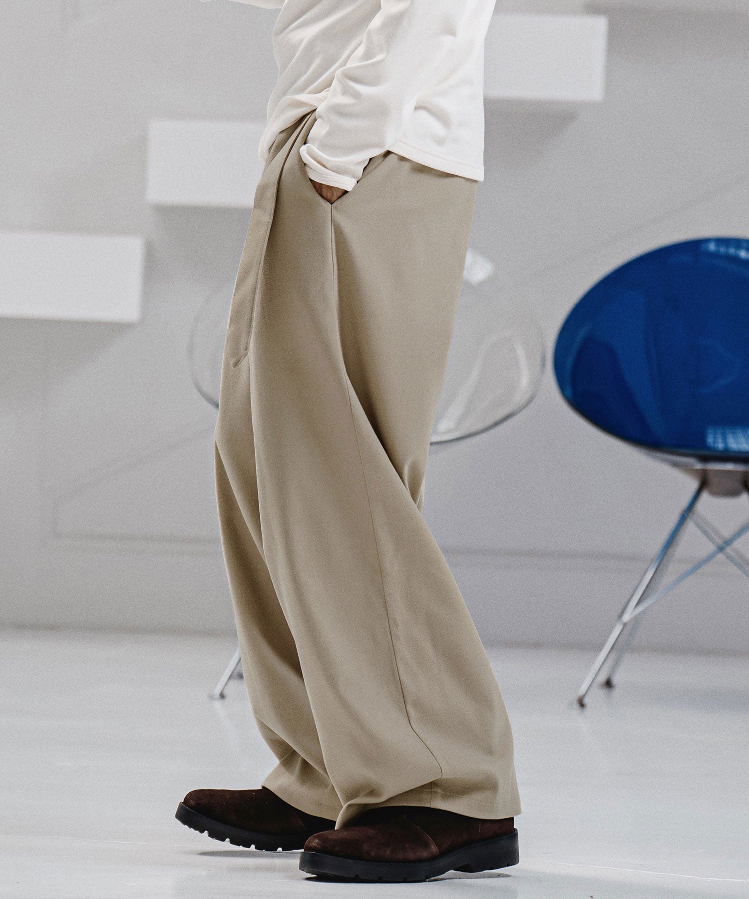 CAMBIO(カンビオ)】【予約販売8月中旬～下旬入荷】Brushed Slacks