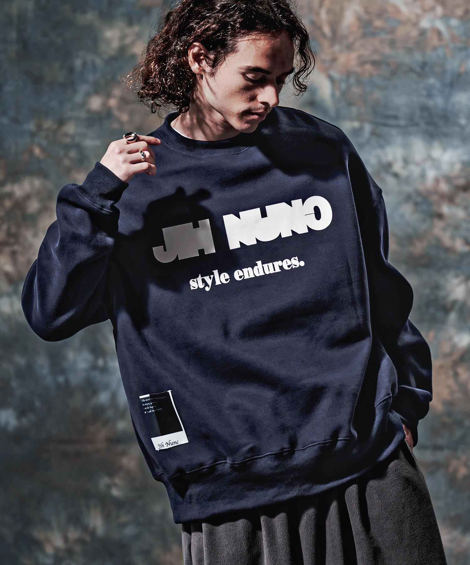 Jih Nunc(ジーヌンク)】【予約販売10月中旬～下旬入荷】ロゴプリント