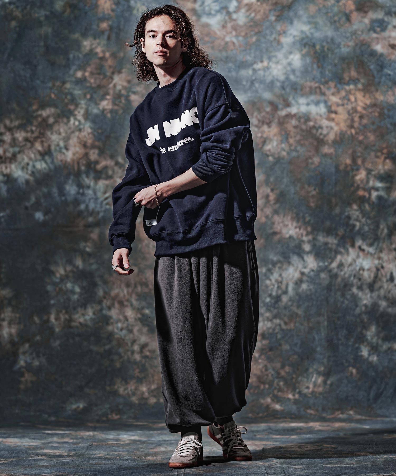 Jih Nunc(ジーヌンク)】【予約販売10月中旬～下旬入荷】ロゴプリント
