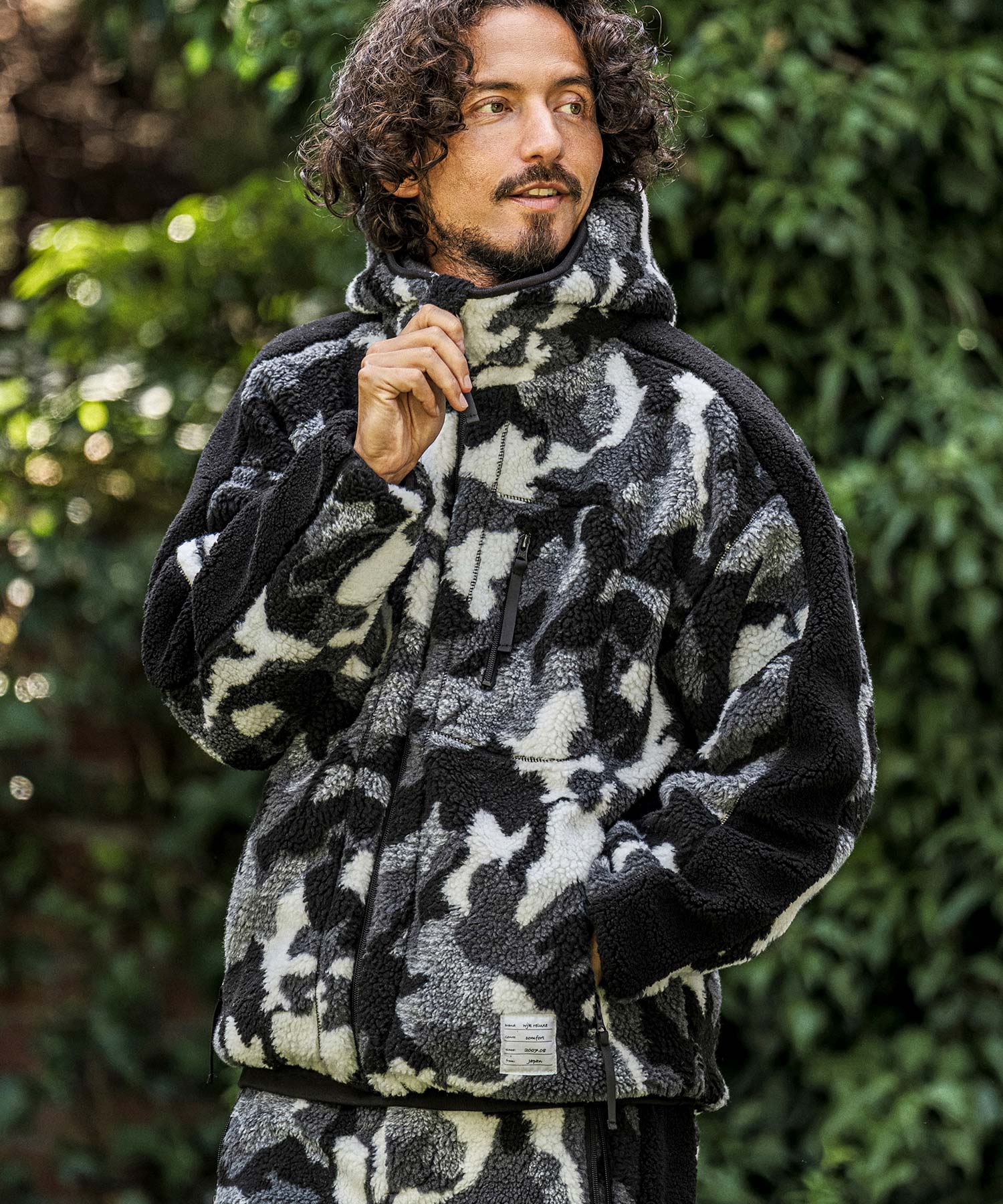 khaki camo