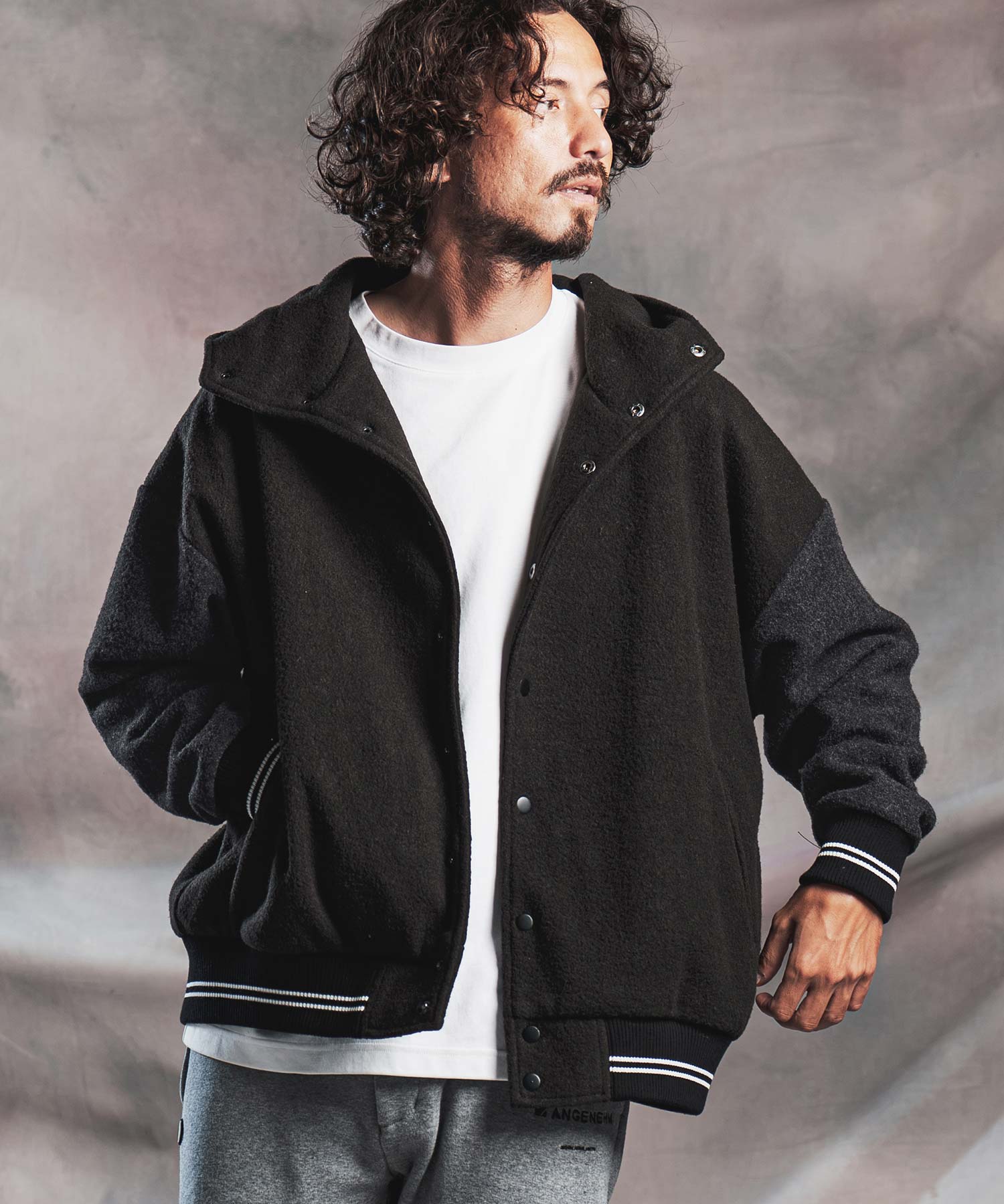 BLACK×M.CHARCOAL