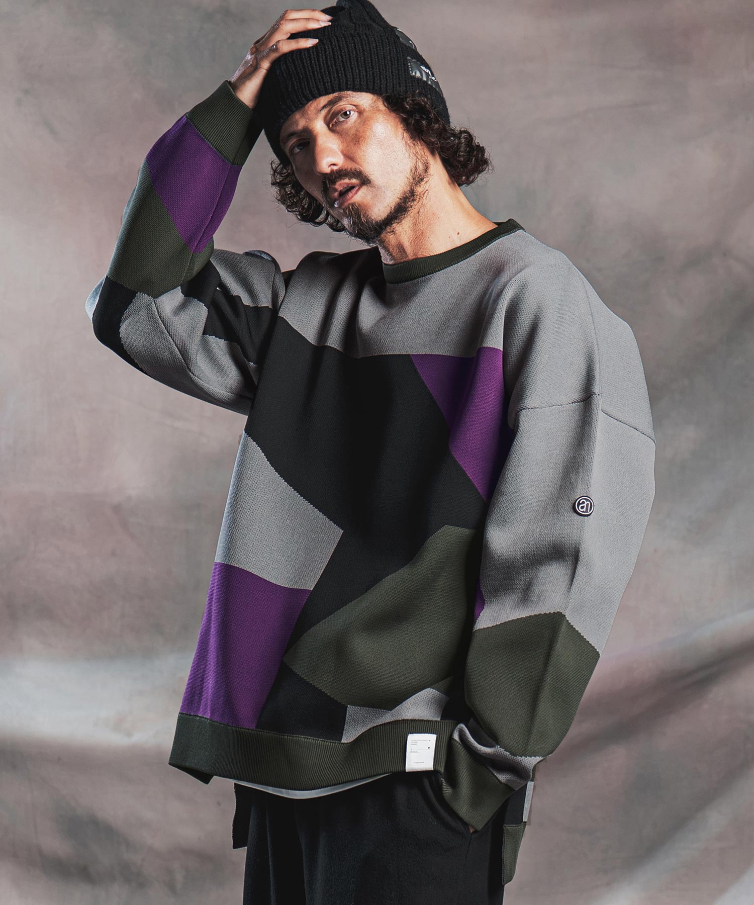 D.KHAKI