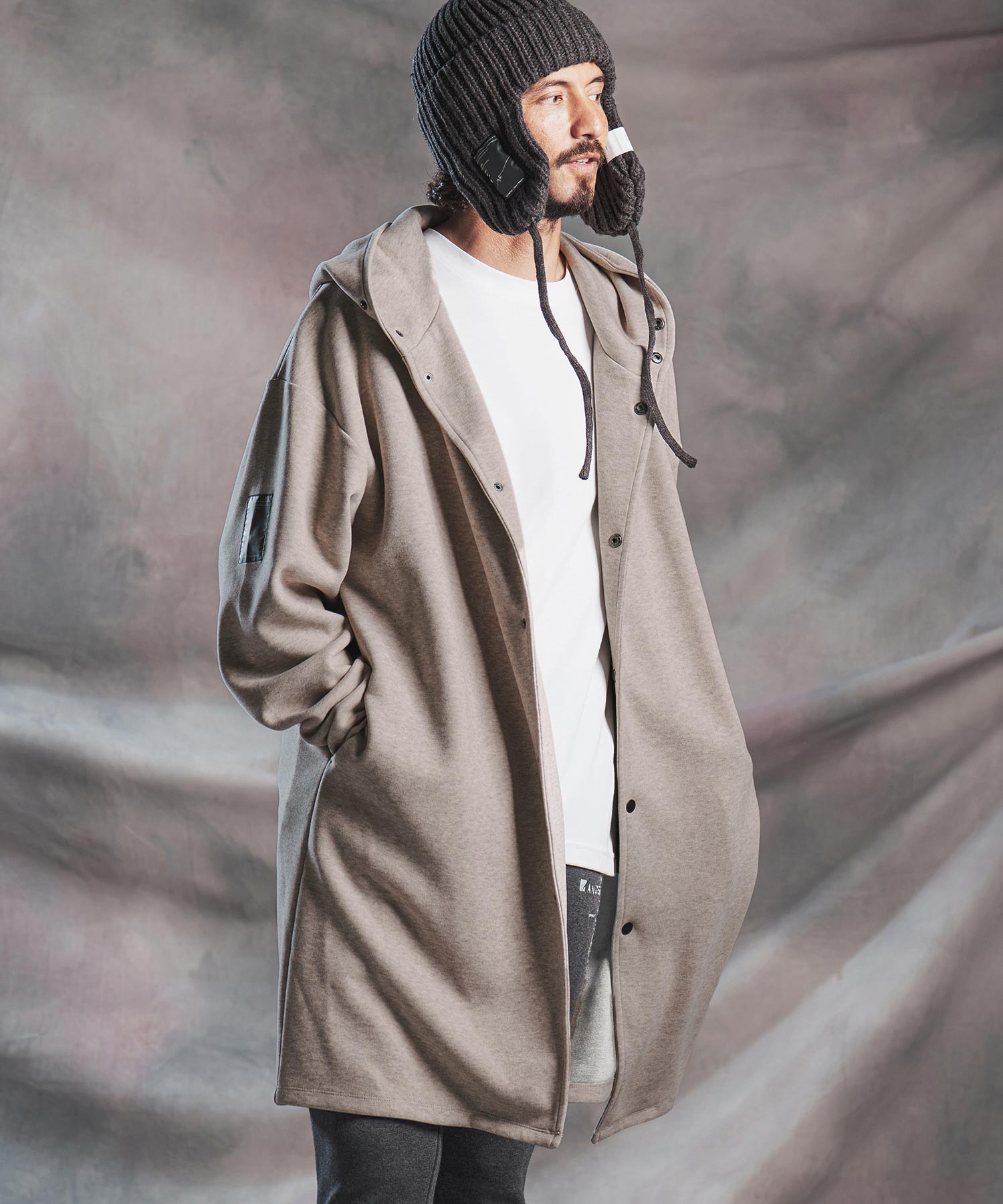 LT.BEIGE