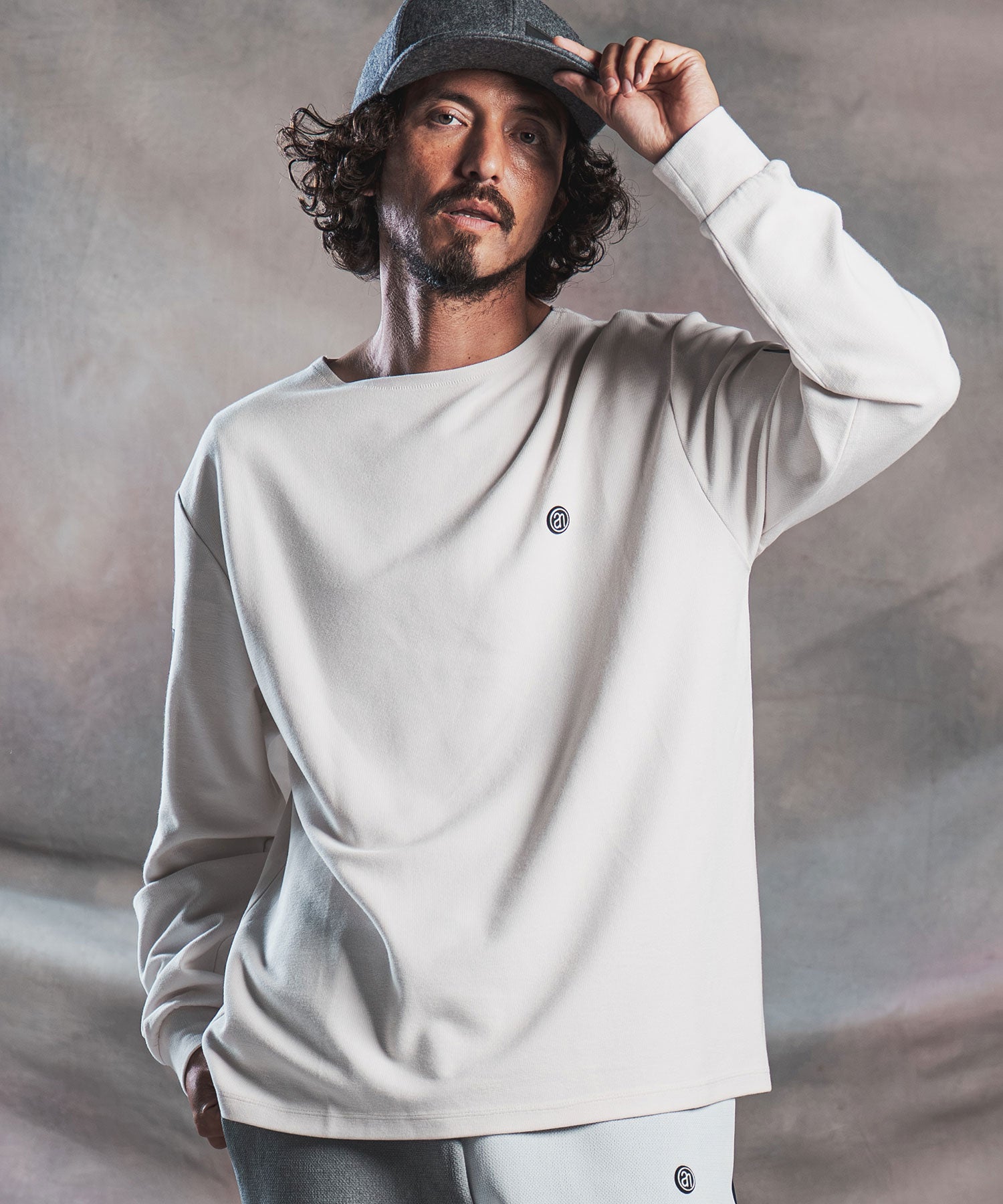 OFF.WHITE