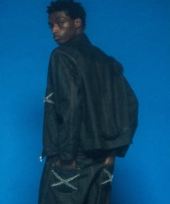 BLACK(090)