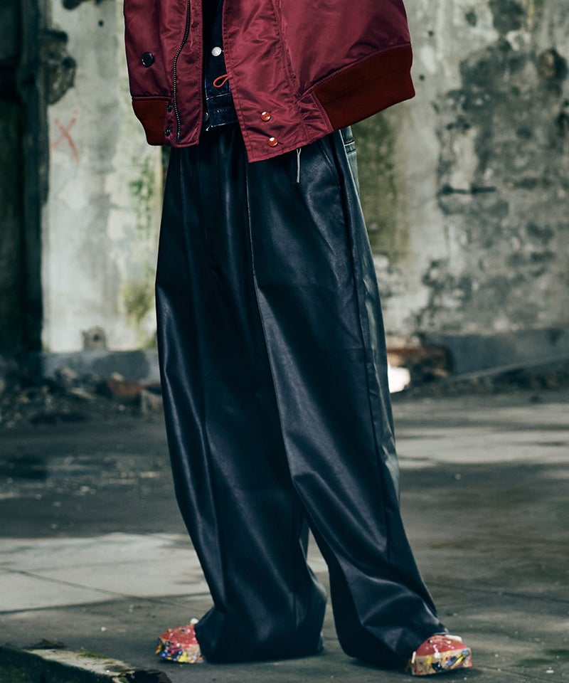 glamb(グラム)】【予約販売11月中旬～下旬入荷】Synth Leather Baggy