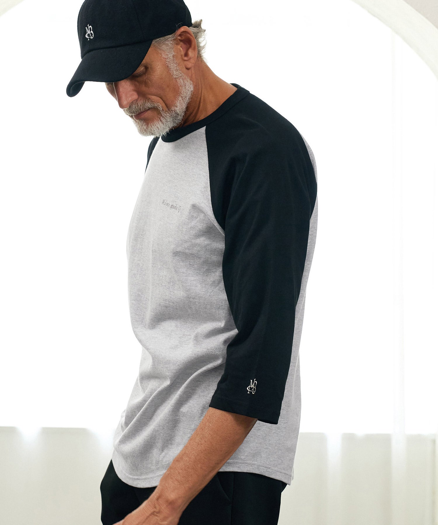 top gray × BLK