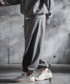 M.GRAY×BLACK