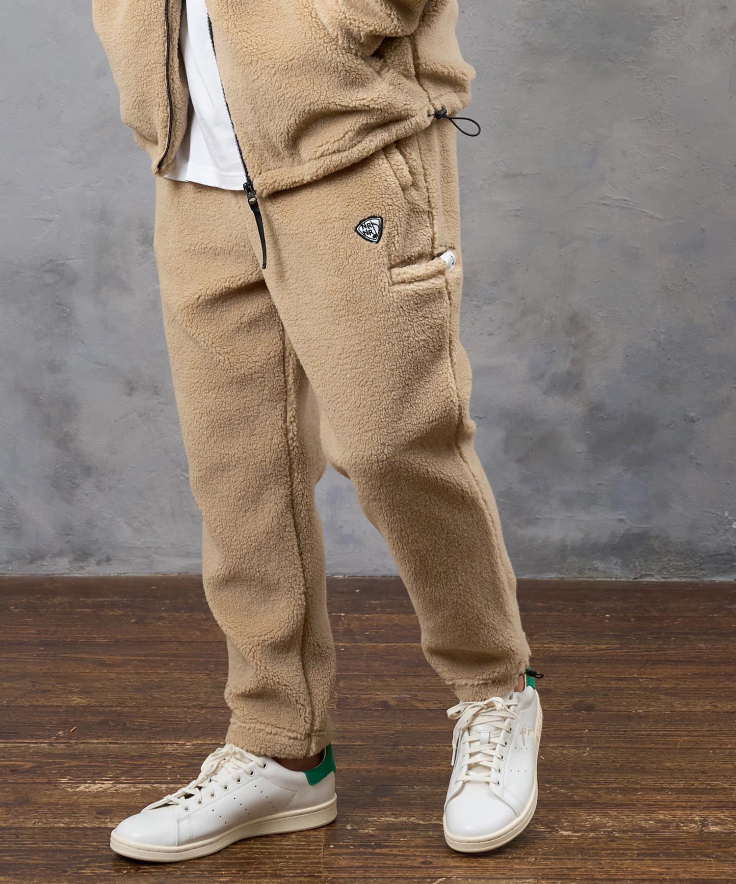 beige