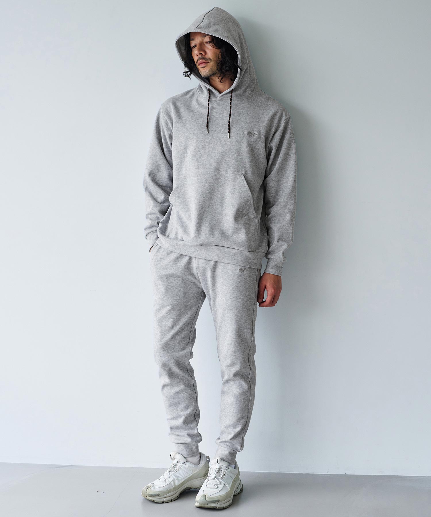 AXCXM(アクスシーム)】SOUFFLE-TECH EMBROIDERY JOGGER ジョガーパンツ