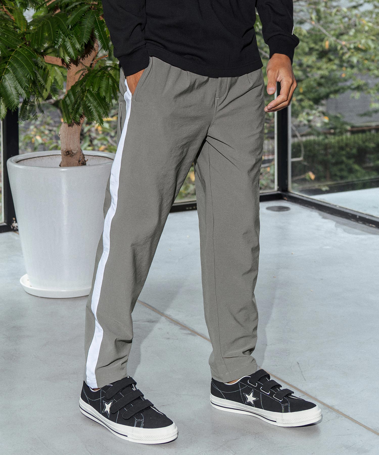 gray x  WHT
